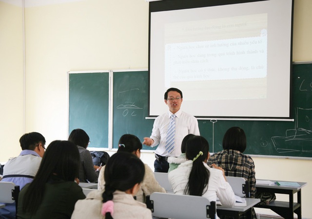 Một trong những yếu tố quan trọng của tự chủ đại học là sự tự chủ trong việc dạy và học, nghiên cứu và truyền bá tri thức. (Ảnh minh họa)